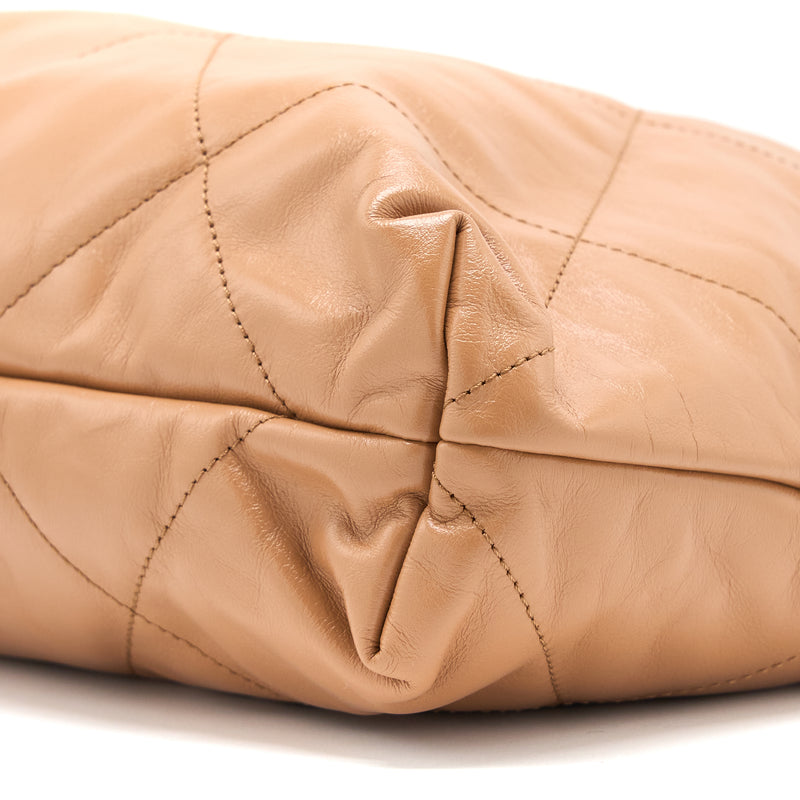 Chanel Medium 22 Bag Shiny Calfskin Caramel GHW (Microchip)