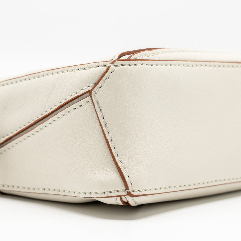 Loewe Nano Puzzle Bag Calfskin White SHW