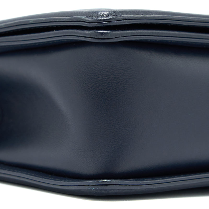 Chanel Medium Boy Bag Calfskin Navy LGHW