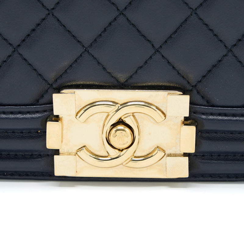 Chanel Medium Boy Bag Calfskin Navy LGHW