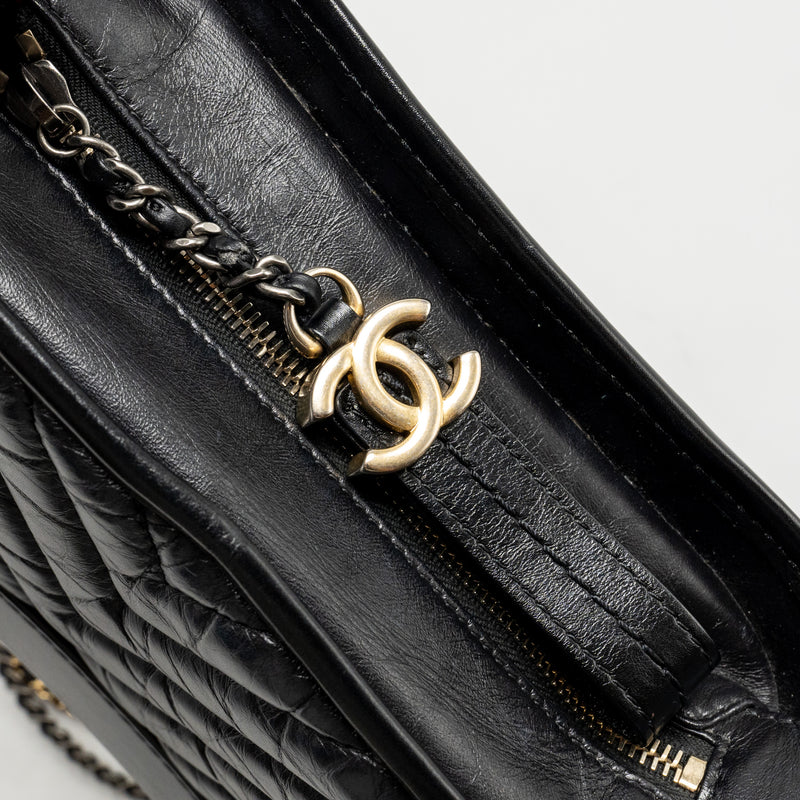 Chanel Small Gabrielle Hobo Bag Chevron Calfskin Black Multicolour Hardware