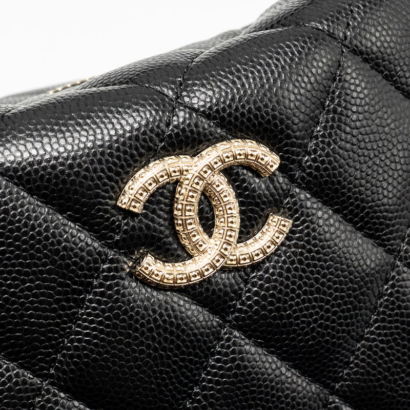 Chanel 25c detail cc logo quilted hobo bag caviar black LGHW (microchip)