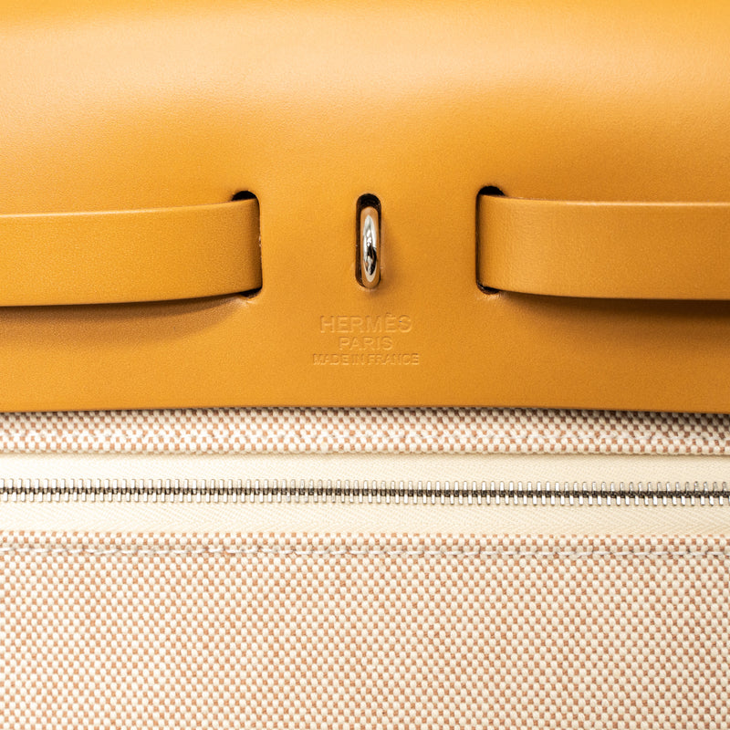 Hermes Herbag Zip 31 Toile En Relief Canvas/Leather Brides Sable/Ecru Beige/Nat Sable SHW Stamp Z