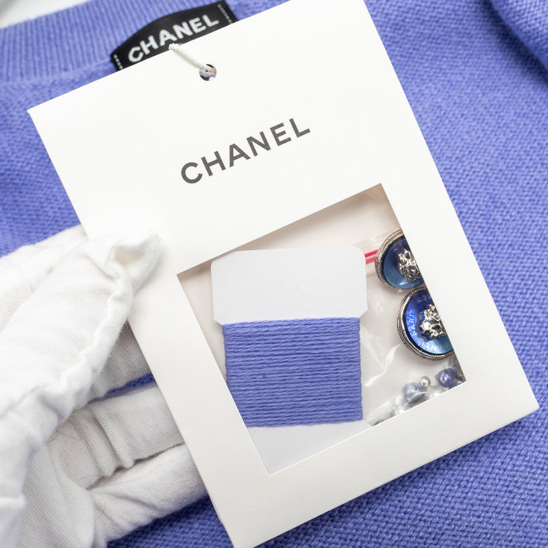 Chanel size 34 22P Cardigan cashmere Lilac