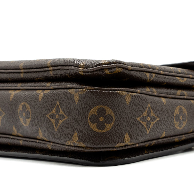 Louis Vuitton Pochette Métis Monogram Canvas GHW