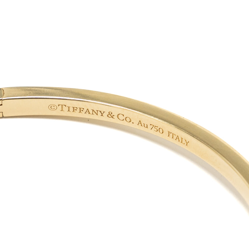 Tiffany Size Large T1 Narrow Hinged Bangle 18K Gold