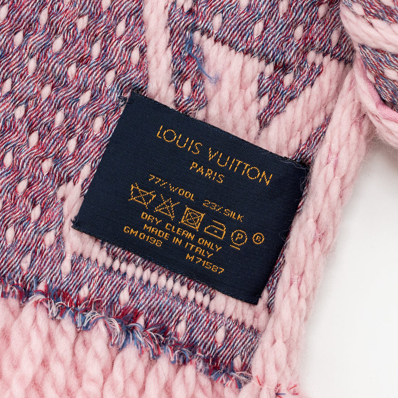 Louis Vuitton scarf wool /silk pink with limited print