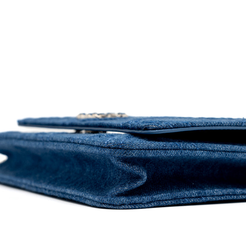 Chanel 19 Wallet On Chain Denim Blue Multicolor Hardware (Microchip)