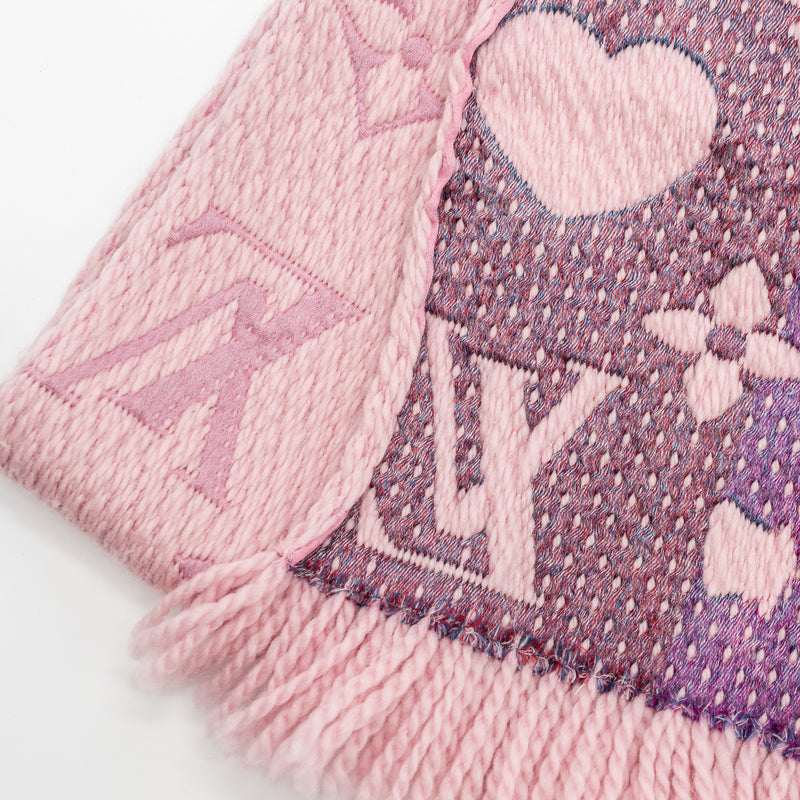 Louis Vuitton scarf wool /silk pink with limited print