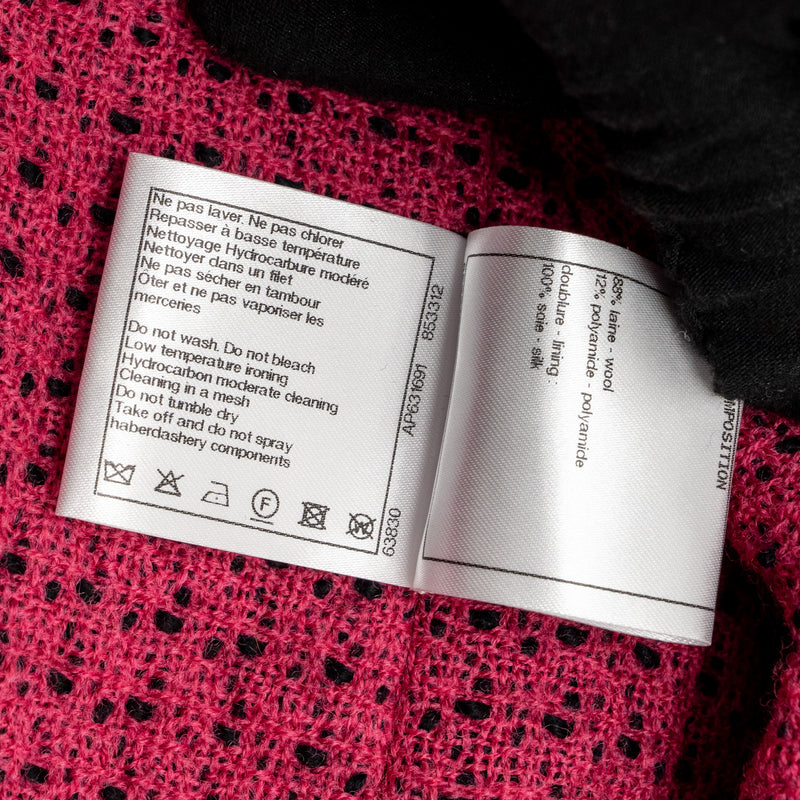 Chanel Size 34 22K Detailed CC Button Jacket Wool/Polyamide Black/Pink