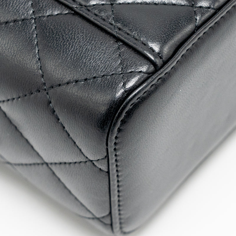 Chanel pearl crush long vanity with chain lambskin black GHW