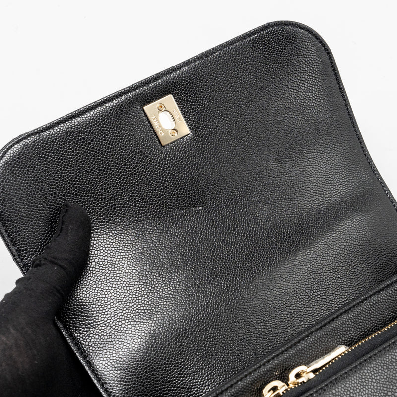 Chanel medium business affinity caviar black LGHW (Microchip)