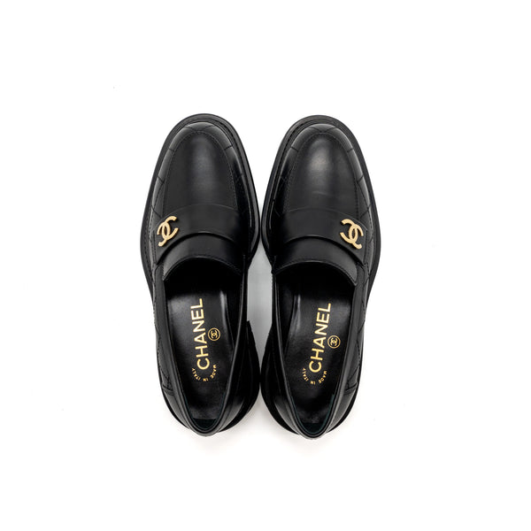 Chanel size 36.5 CC logo loafer black GHW