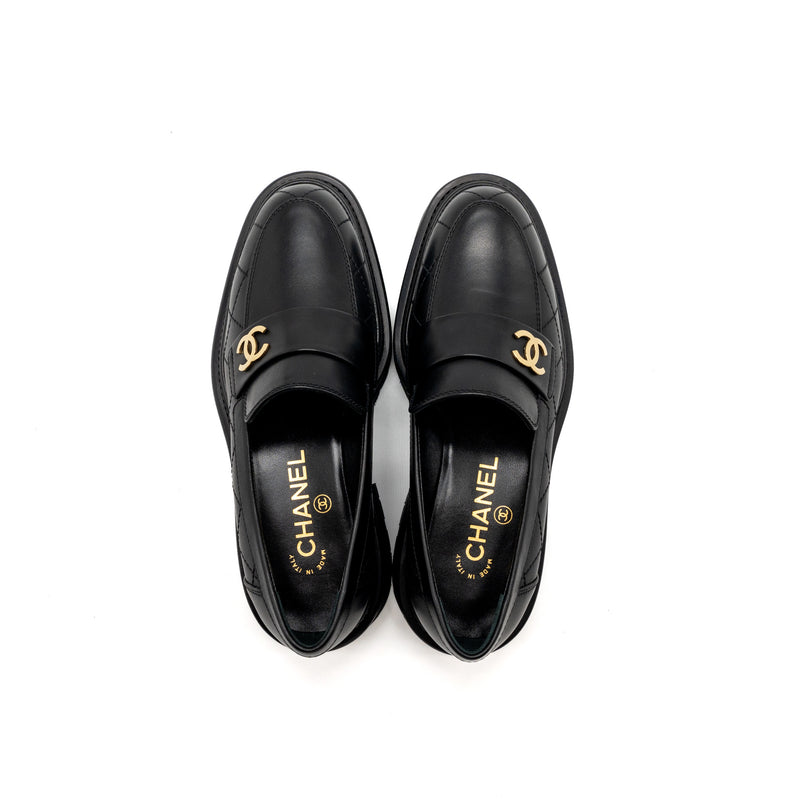Chanel size 36.5 CC logo loafer black GHW