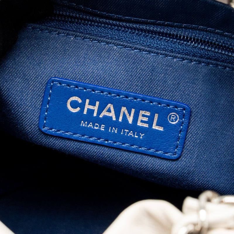 Chanel Venice Biarritz Drawstring Bucket Bag Fabric/Lambskin White/Multicolour SHW
