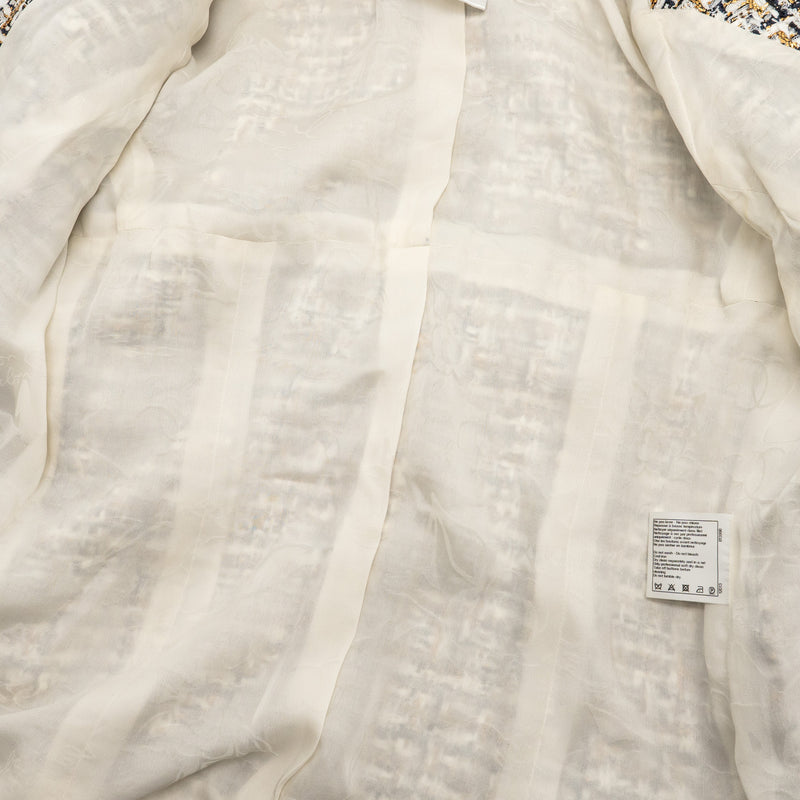 Chanel size 36 tweed jacket white / black / gold