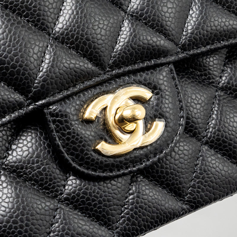 Chanel medium classic double flap bag Caviar black GHW (microchip)