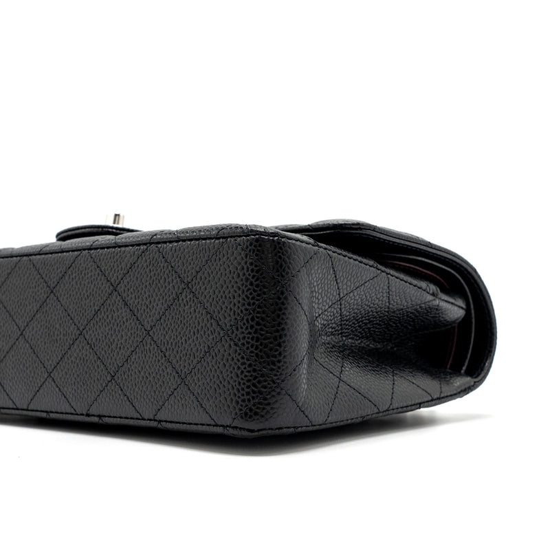 Chanel Medium Classic Double Flap Bag Caviar Black SHW (Microchip)