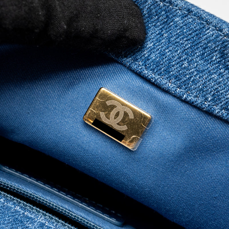 Chanel 22P Denim Flap Bag Denim Blue Brushed GHW (Microchip)