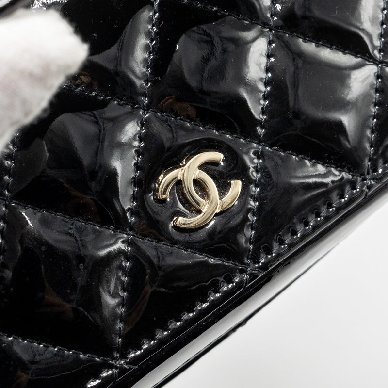 Chanel top handle vanity case patent black LGHW