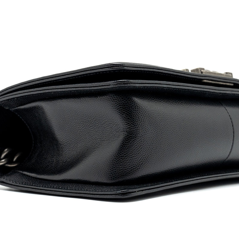 Chanel Medium Boy bag Caviar black ruthenium SHW