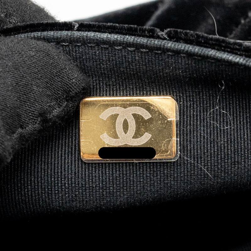 Chanel 23b Hobo Bag Velvet black GHW (microchip)