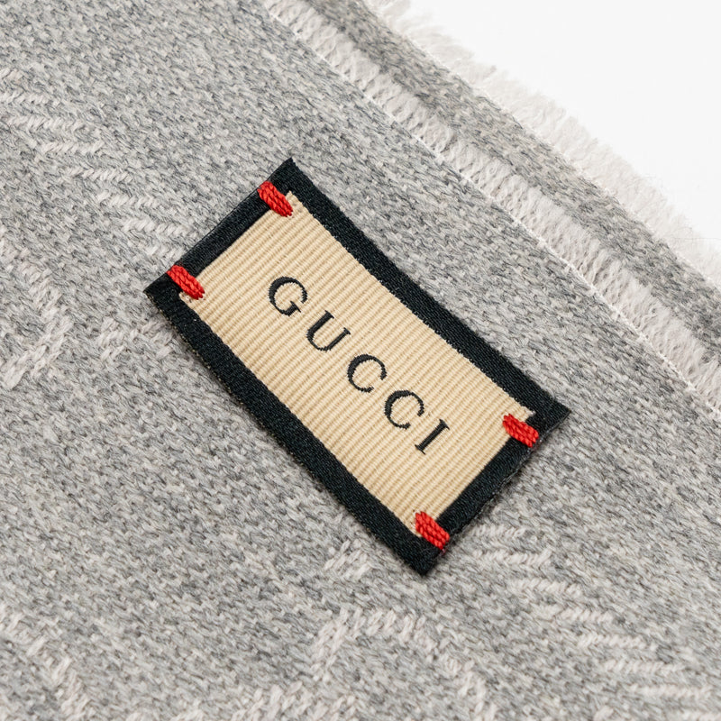 Gucci Knitted Wool Scarf GG Supreme Jacquard Light Grey