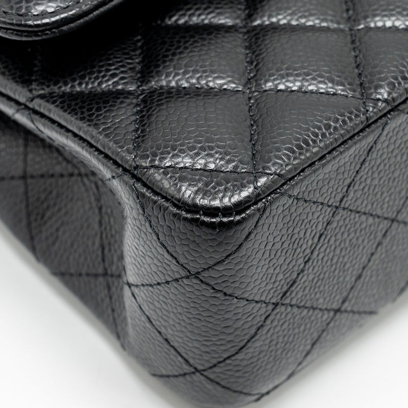 Chanel medium classic double flap bag Caviar black GHW (microchip)