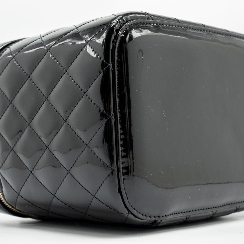 Chanel top handle vanity case patent black LGHW