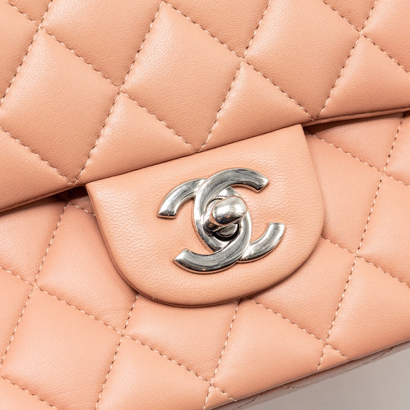 Chanel Medium Classic Double flap bag lambskin pink SHW (microchip)