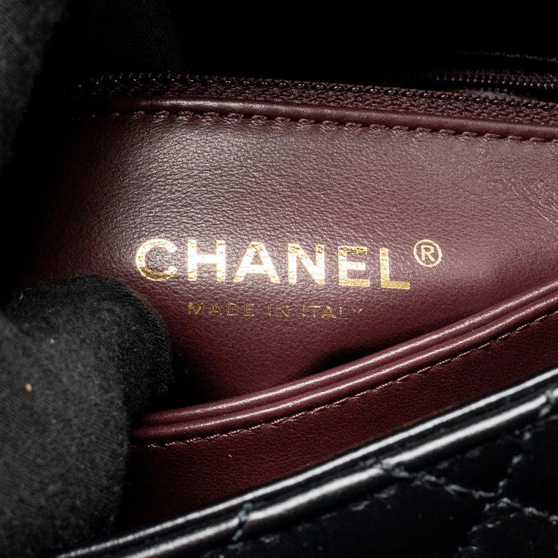 Chanel Detailed Metal Top Handle Mini Coco Handle Flap Bag Shiny Calfskin Black GHW (Microchip)