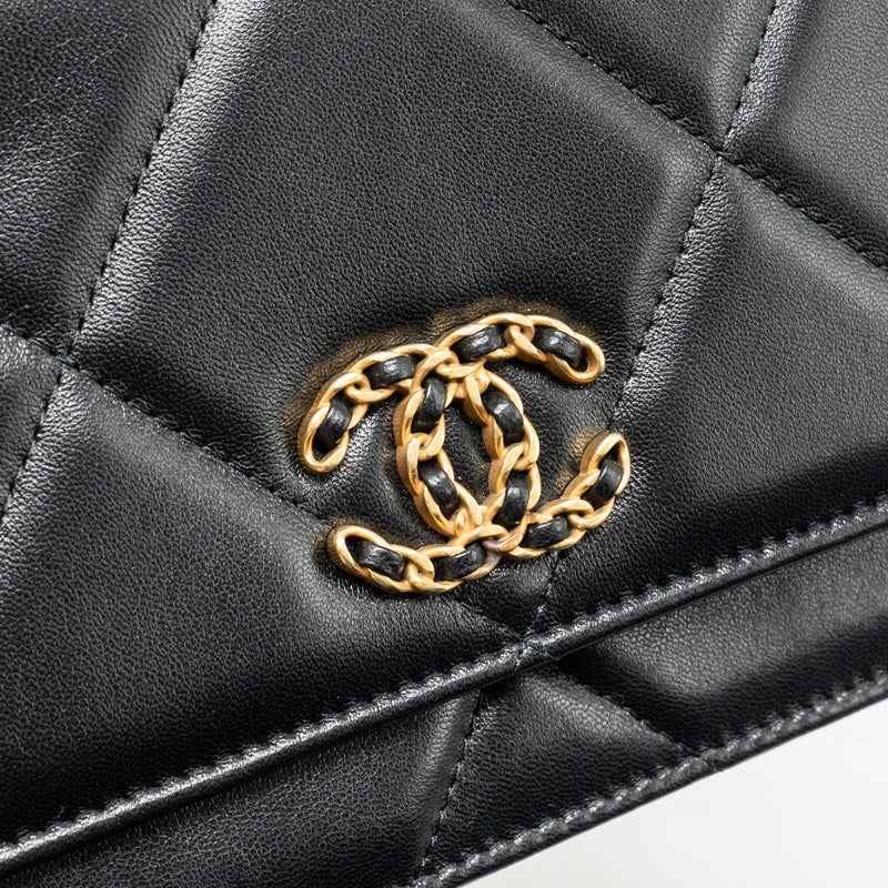 CHANEL 19 Wallet On Chain Lambskin Black Multicolour Hardware