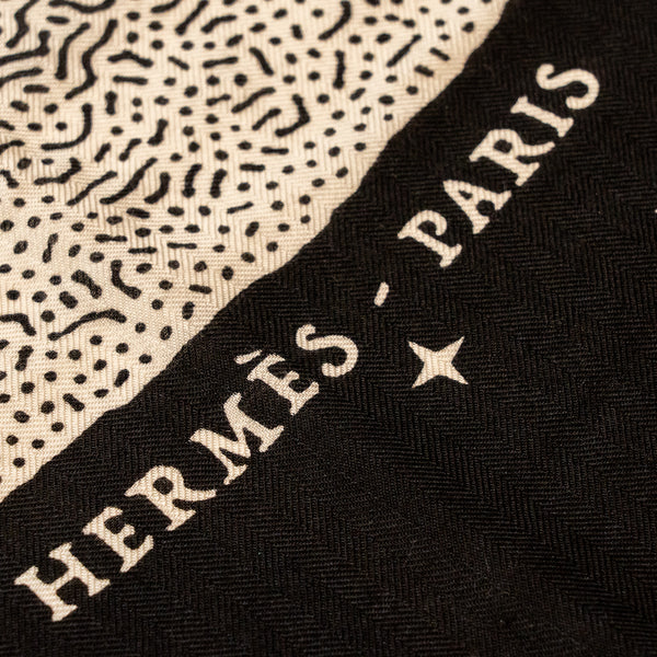 Hermes 140cm Clair De Kune scarf / shawl cashmere / silk black / white