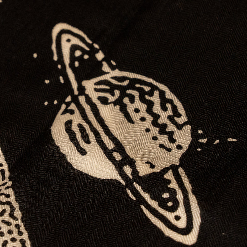 Hermes 140cm Clair De Kune scarf / shawl cashmere / silk black / white
