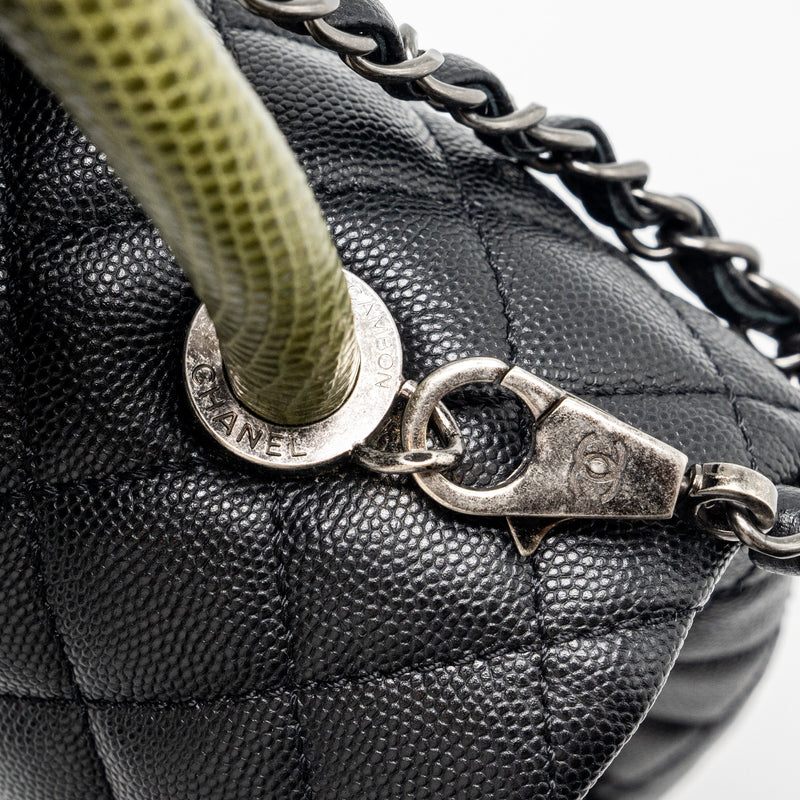 Chanel Medium Coco Handle Caviar / Lizard Handle Black Ruthenium Hardware