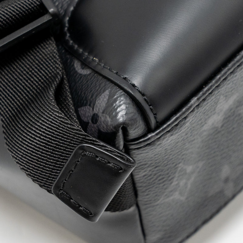 Louis Vuitton Messenger Voyager PM Monogram Canvas Black SHW