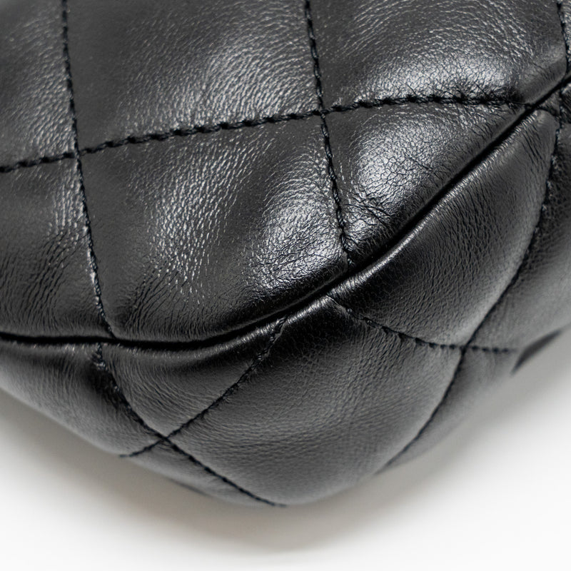 Chanel 22k Hobo Shoulder Bag Lambskin Black GHW