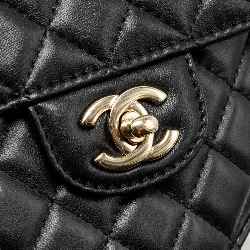 Chanel 22S Heart Bag Lambskin Black LGHW (Microchip)