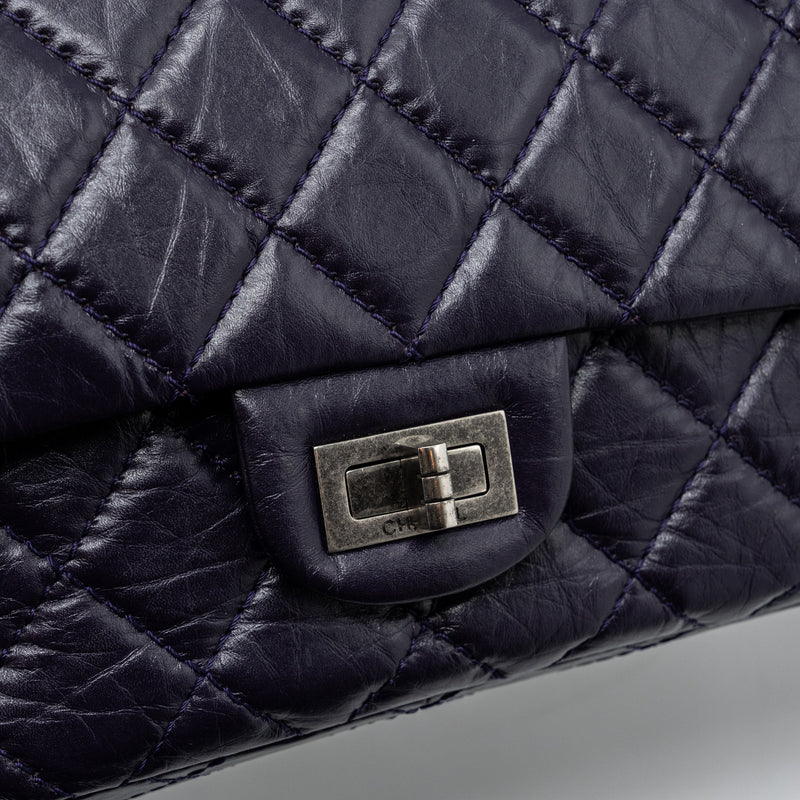 CHANEL Large 2.55  REISSUE FLAP BAG AGED CALFSKIN DARK PURPLE RUTHENIUM HARDWARE