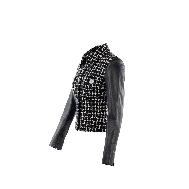 Chanel 17A size 36 Jacket Fantacy Tweed / calfskin black
