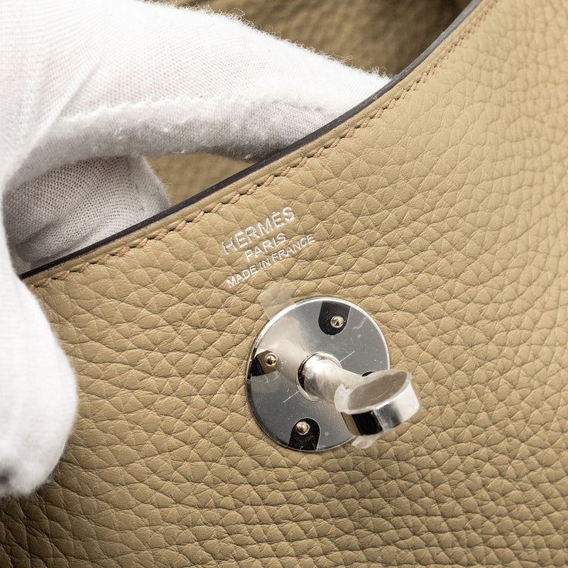 Hermes Lindy 26 Clemence 8Q Beige Marfa SHW Stamp W
