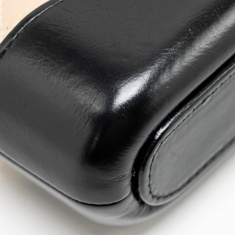 Chanel Gabrielle Double Zip Clutch on Chain Aged Calfskin Beige/Black Multicolour Hardware