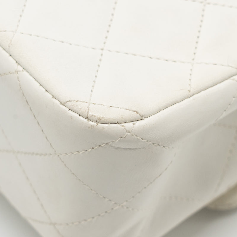 Chanel Vintage Medium Classic Double Flap Bag White Lambskin GHW