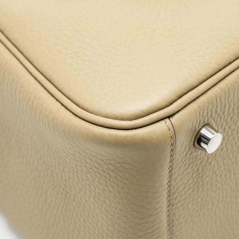 Hermes Lindy 26 Clemence 8Q Beige Marfa SHW Stamp W