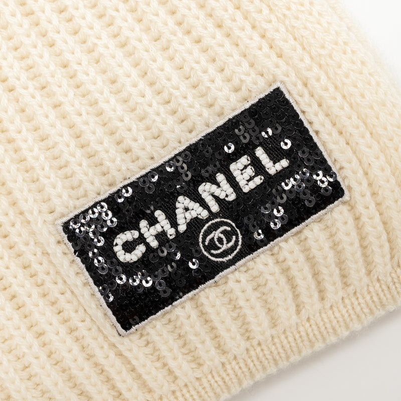 Chanel 23K Chanel Letter cashmere scarf ivory