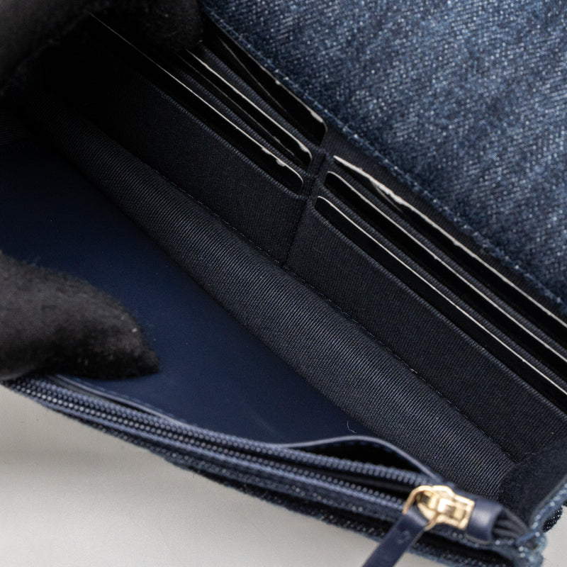 Chanel 19 wallet on chain limited denim dark blue multicolour hardware (microchip)