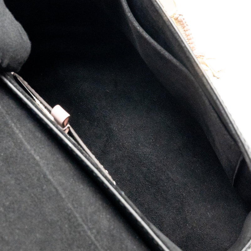 Louis Vuitton Twist MM EPI Black/Pink GHW