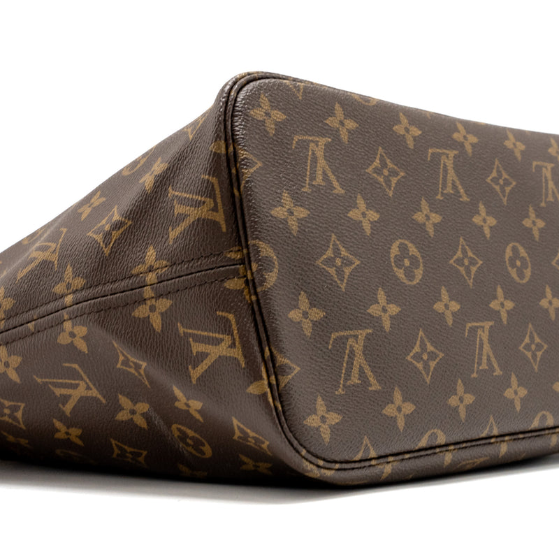 Louis Vuitton Neverfull MM Monogram Canvas GHW