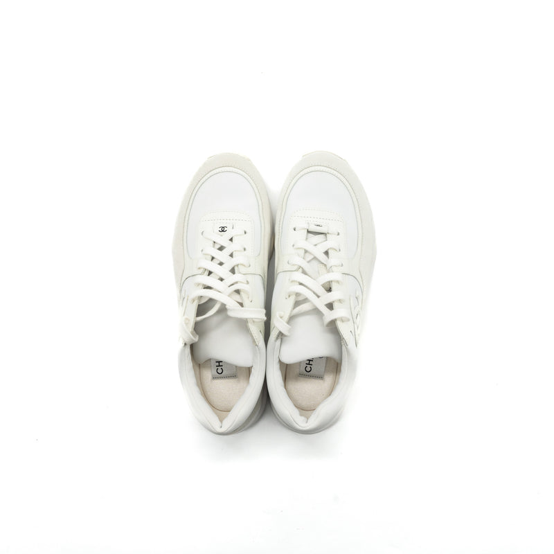 chanel size 39 CC sneakers white