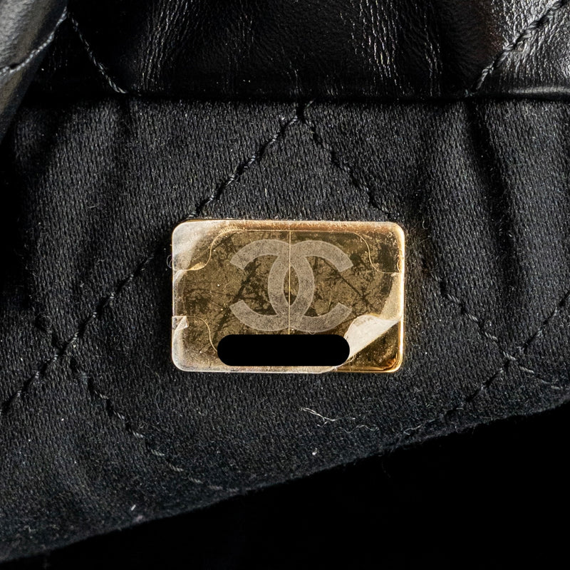 Chanel Small 22 Bag Shiny Calfskin Black GHW (microchip)